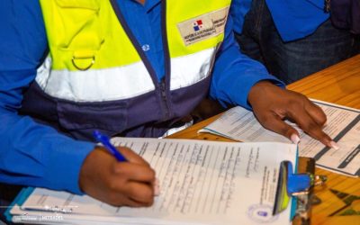 ¿Qué exige MITRADEL para la prevención de riesgos laborales en proyectos de construcción? 📋